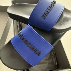 Authentic Balenciaga Women’s Pool Slides Size: 8